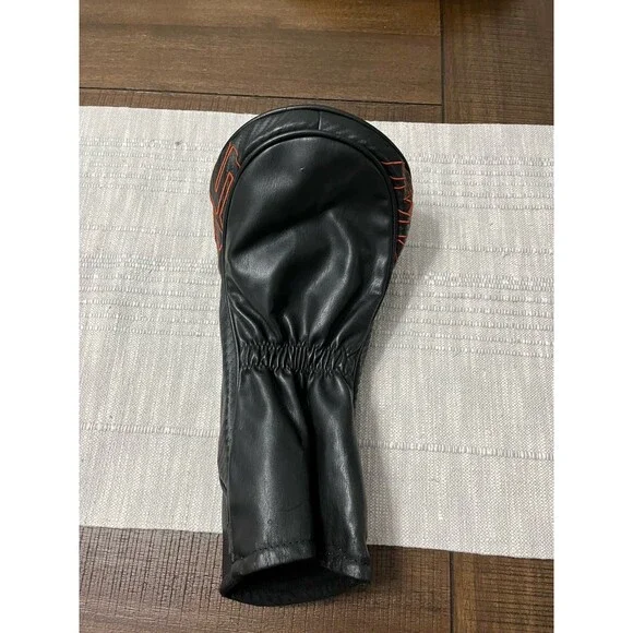 TaylorMade Golf M5 Driver Headcover Head Cover Red Black - Picture 4 of 4